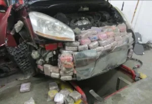 من حدود سبتة إلى قاعة المحكمة بتطوان … محاكمة 16 متهماً في ملف تهريب 600 كيلوغرام من الحشيش مرت بسلام على الجمارك المغربية