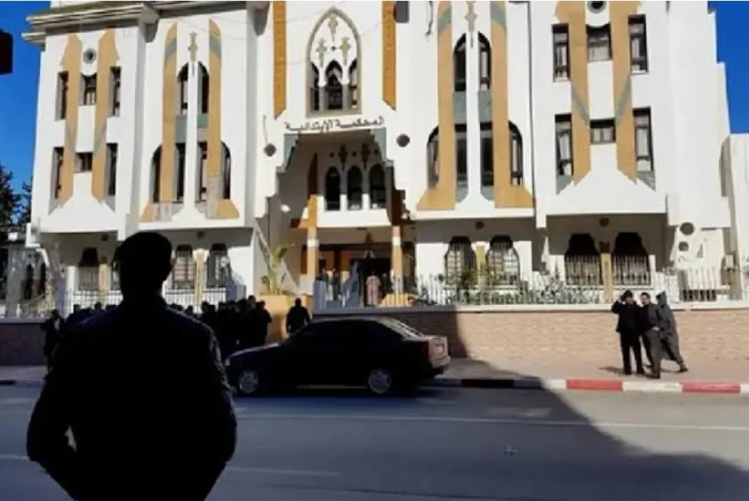 الحسيمة :     نقابة العدل تعلن عن وقفة احتجاجية إنذارية وأشكال نضالية تصعيدية أمام المحكمة الابتدائية