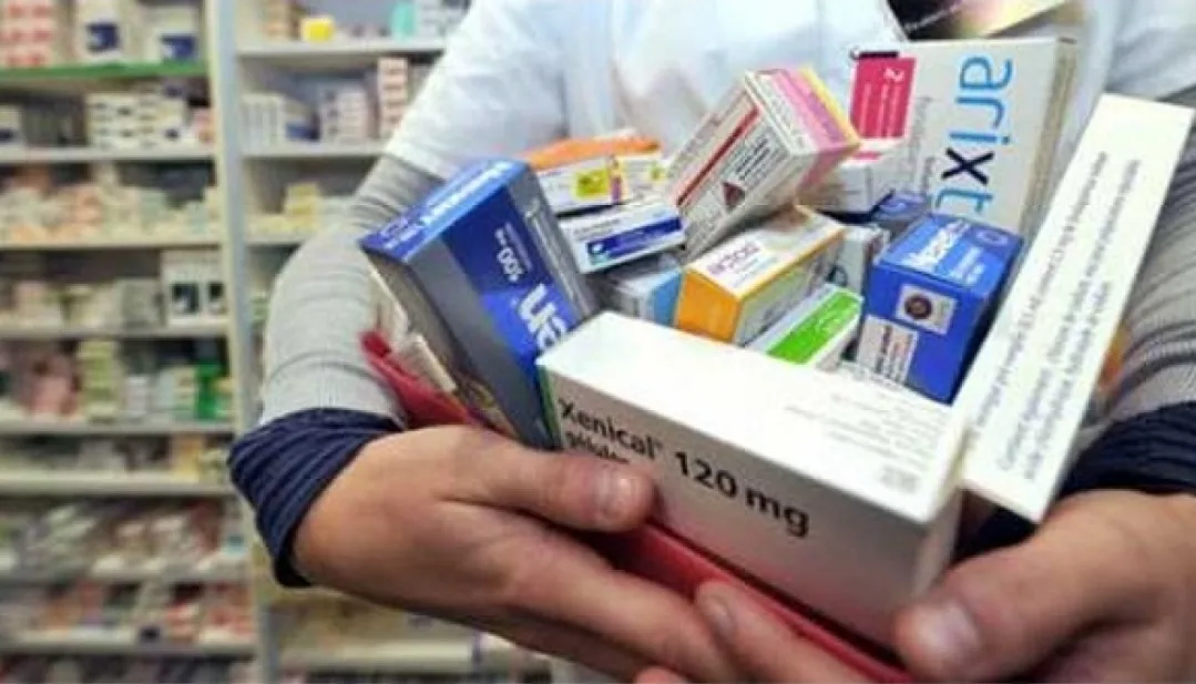 فوضى في بيع الأدوية … صيدليات المغرب تُدار من طرف صيادلة وهميين