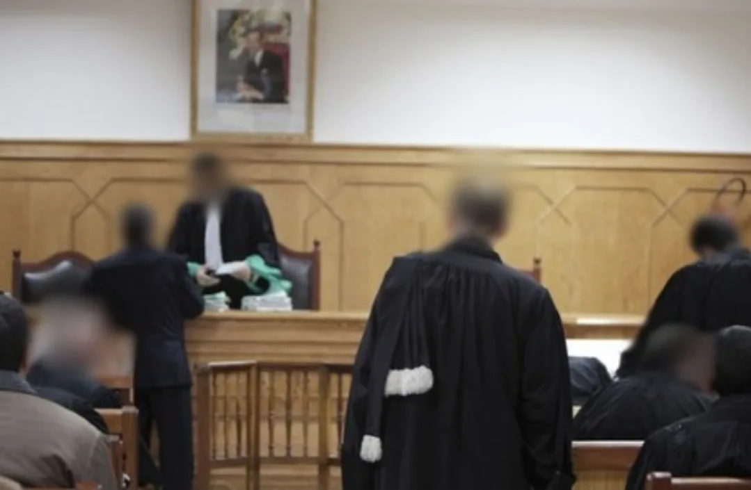 وجدة :   بعد غد الإثنين محاكمة المقاول المومني في ملف تزوير بملايير جمعية سكنية … تهجير سري وفضائح داخل فيلا بالسعيدية خارج الملف !