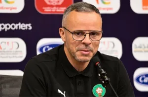 وهبي يلجأ إلى “السلاح المحلي” لترميم دفاع أسود الأطلس قبل مواجهة الإكوادور وباراغواي