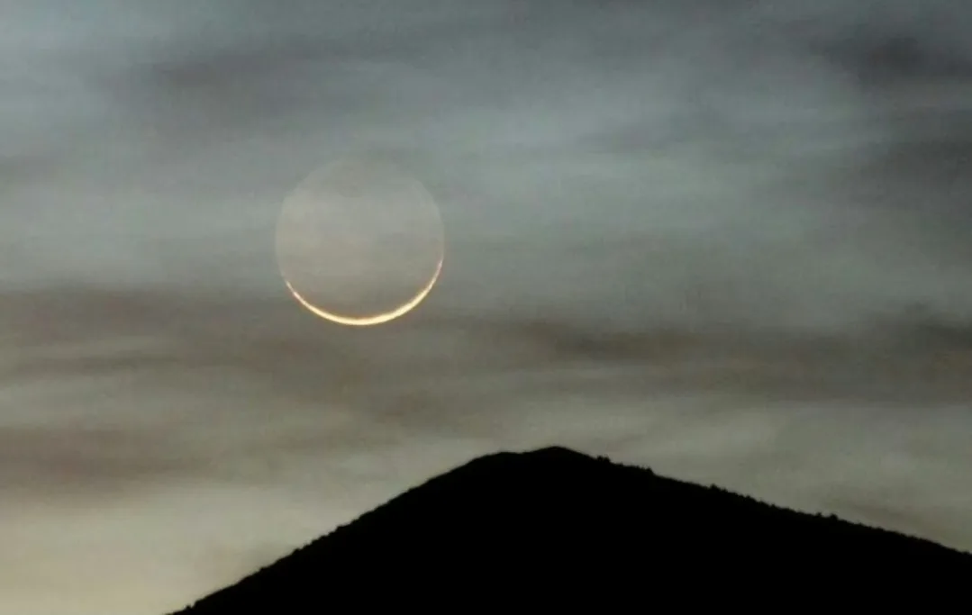 السعودية تعلن أن بعد غد الجمعة هو يوم عيد الفطر