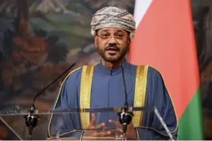 وزير خارجية عُمان  :    أمريكا أخطأت بتورطها في حرب على إيران .. والاعتماد على المظلة الأمريكية أصبح نقطة ضعف دول الخليج