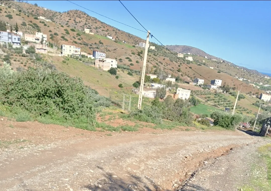 الحسيمة :     ساكنة بجماعة النكور تشتكي تدهور المسالك الطرقية وتطالب بتدخل عاجل