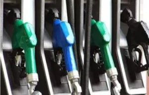 المغرب :    “لهيب” أسعار المحروقات … اتهامات بالجشع وتحذير من انفجار اجتماعي وشيك