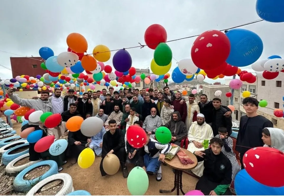 الحسيمة :    ساكنة حي “أفزار” تحتفي بعيد الفطر في أجواء تضامن وتلاحم اجتماعي