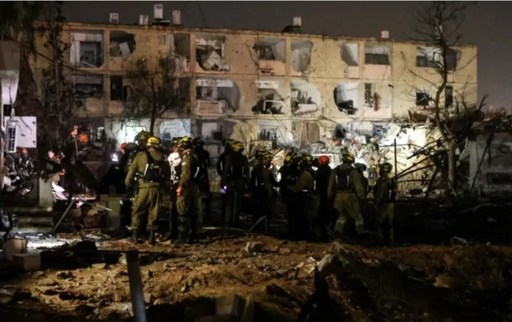 جديد الحصيلة :    ضربة إيرانية لعراد وديمونا الإسرائيلية وتخلف 120 بين قتلى وجرحى … ونتنياهو يتوعد بالرد