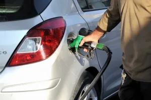 زيادة طفيفة في أسعار المحروقات بالمغرب مع مطلع مارس