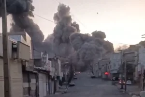 الاثنين: غارات إسرائيلية مكثفة تضرب قلب طهران و انفجارات في العاصمة الإيرانية