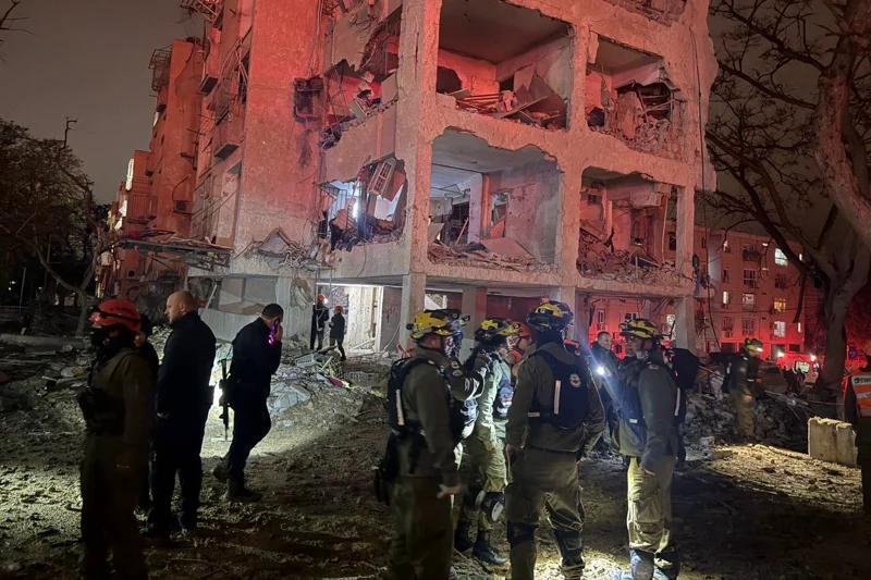 أكثر من 400 صاروخ إيراني نحو إسرائيل