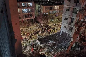 صواريخ إيرانية تضرب جنوب إسرائيل وتخلّف عشرات المصابين ودمارا واسعا