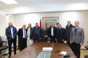 وزير الصحة يطمئن الصيادلة: فتح رأسمال الصيدليات ليس مطروحاً حالياً