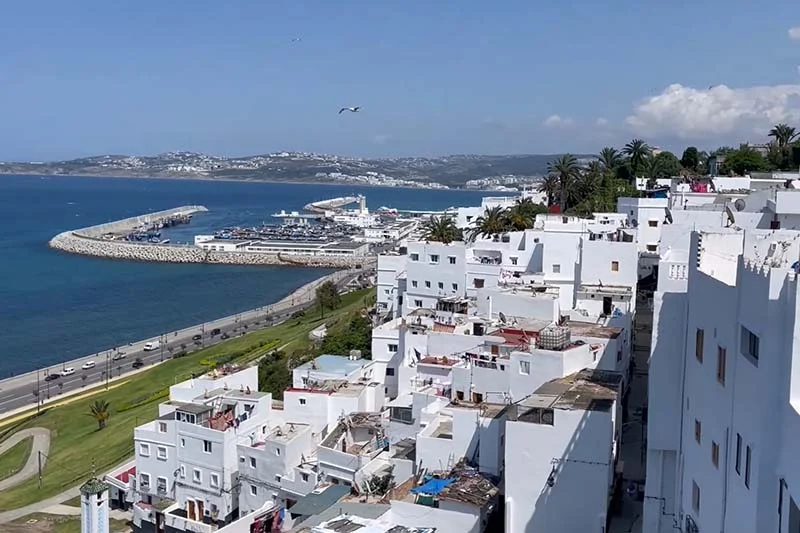 حفلات العيد في طنجة تثير شبهات استغلال انتخابي مبكر