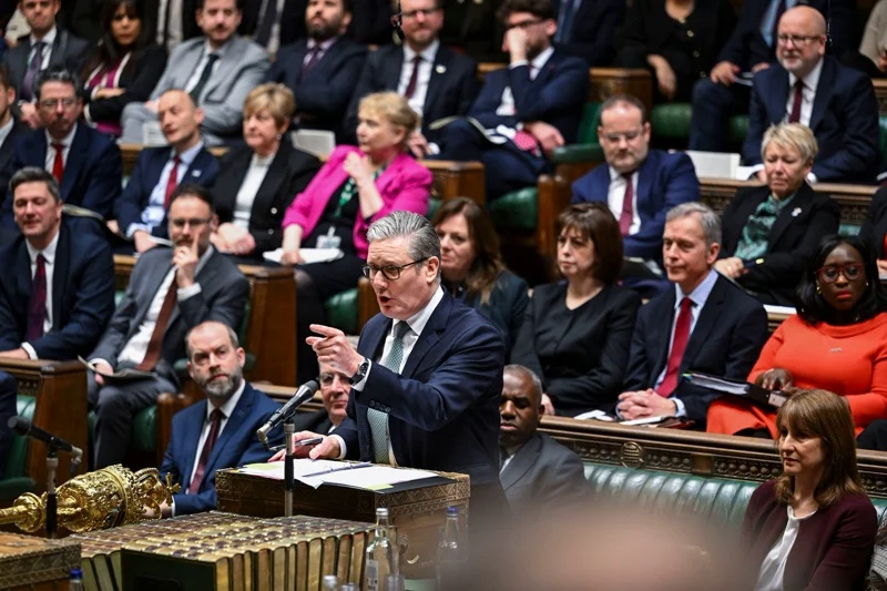 الحكومة البريطانية توضح موقفها من ملف الصحراء المغربية في رد على أسئلة برلمانية