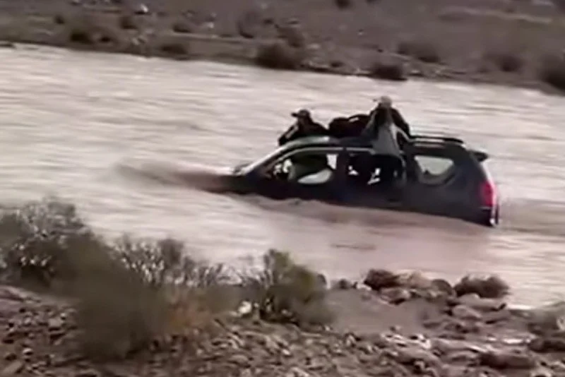 إنقاذ أربعة أشخاص حاصرتهم سيول وادي الفحامية بضواحي زاكورة