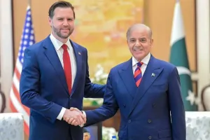 محادثات إسلام أباد تنطلق بحذر لكبح حرب الشرق الأوسط