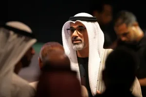 ولي عهد أبوظبي يبدأ زيارة رسمية إلى الصين لتعزيز الشراكة الاستراتيجية