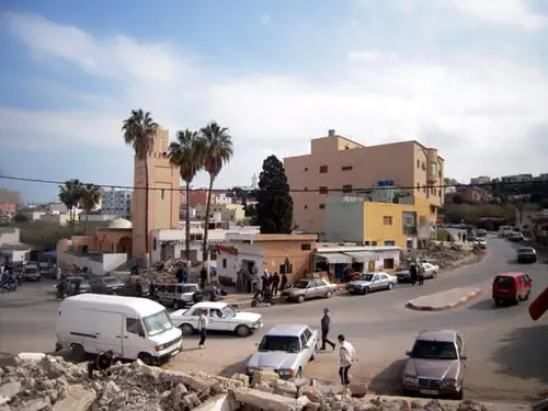 بني أنصار: فواتير الماء والكهرباء تفجّر الغضب بفرخانة … حين يُطلب من المواطن فكّ شفرة الاستهلاك بدل تفسيرها ؟