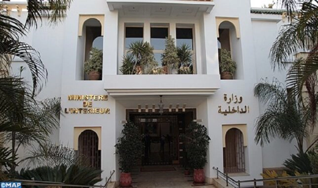 الداخلية تفتح تحقيقات موسعة في صفقات جماعية مشبوهة بعد شكايات شركات