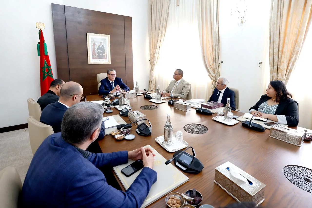 أخنوش: الدعم الاجتماعي مؤطر بقواعد دقيقة والحصيلة الحكومية تعكس أداء استثنائيا