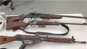 زلزال أمني في إسبانيا: تفكيك “إمبراطورية التهريب الشامل” بأسلحة حرب وزوارق الموت… و24 موقوفاً يسقطون في قبضة الأمن