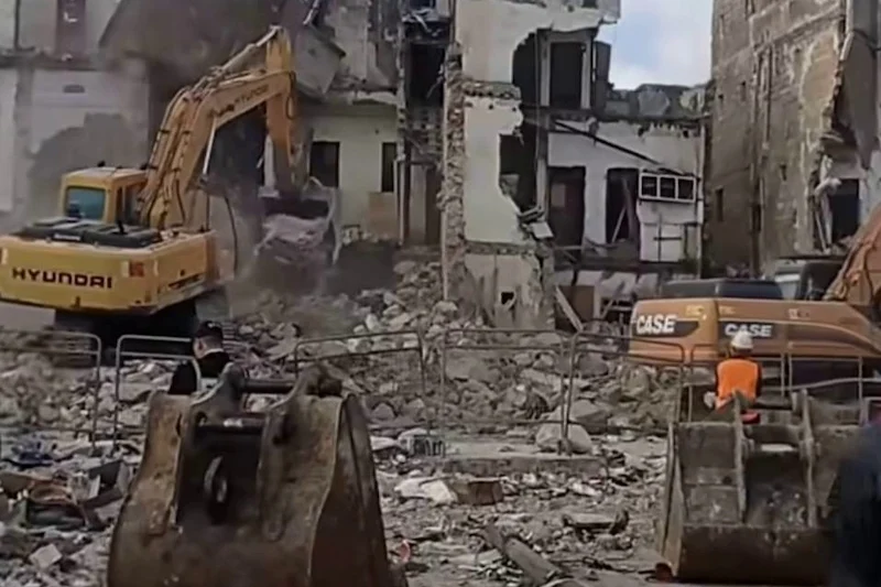 هدم منازل ومحلات بـ”درب الرماد” في الدار البيضاء وسط استنفار أمني