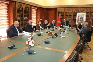 نزار بركة يستقبل برلمانيي الحسيمة ويطلق مشروع طريق الحسيمة–تطوان وفك العزلة عن العالم القروي بالإقليم