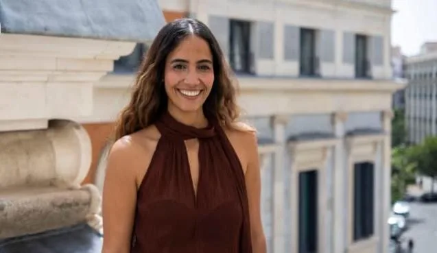 برلمانية تتهم المغرب بالتفاوض بمسدس على الطاولة :   سبتة ومليلية والكناري “رصاصاته”