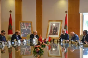 المغرب وبولونيا يعززان التعاون العسكري والدفاعي بين البلدين