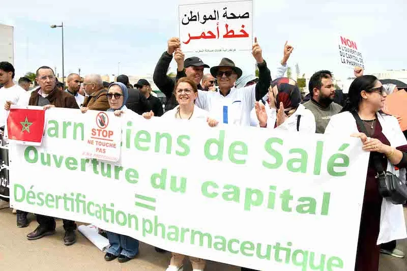 الصيدليات بين رفض التحرير ومطالب الإصلاح… تباين في مواقف المهنيين وحماة المستهلك