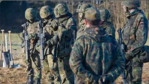 ألمانيا تُشدد القيود على سفر الشباب … إجراء عسكري جديد يربك المغتربين ويثير تساؤلات الجالية المغربية