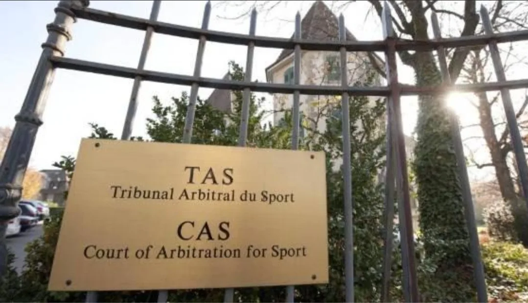 لوموند :    ملف المغرب أمام الطاس سيجرد السنغال نهائيا من لقب كأس أمم إفريقيا ويمنحه للمغرب !