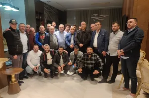 سباق تزكية “الأصالة والمعاصرة” في تشريعيات الناظور :    حشد سياسي ضخم لدعم رفيق مجعيط وغضب داخل “البام” من خذلان بعض الرفاق