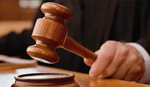 وجدة :    معطيات صادمة في قضية فيلا مهاجر مع محامي … طعن في الوكالة ثم تنازل يثير الشبهات ومصادر تتحدث عن محاولات “تسوية تحت الطاولة”