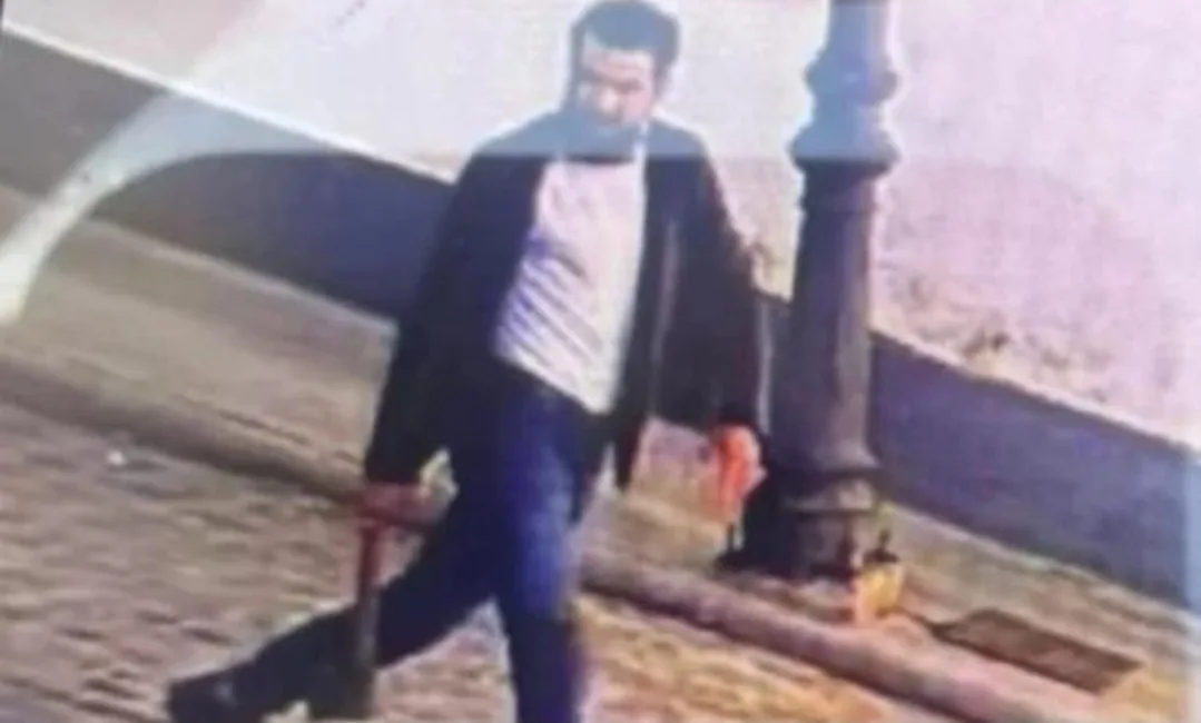 إسبانيا :    حادث عنيف قرب غرناطة … اعتداء بفأس يُنفّذه مهاجر مغربي على إسبان ويخلف إصابات خطيرة