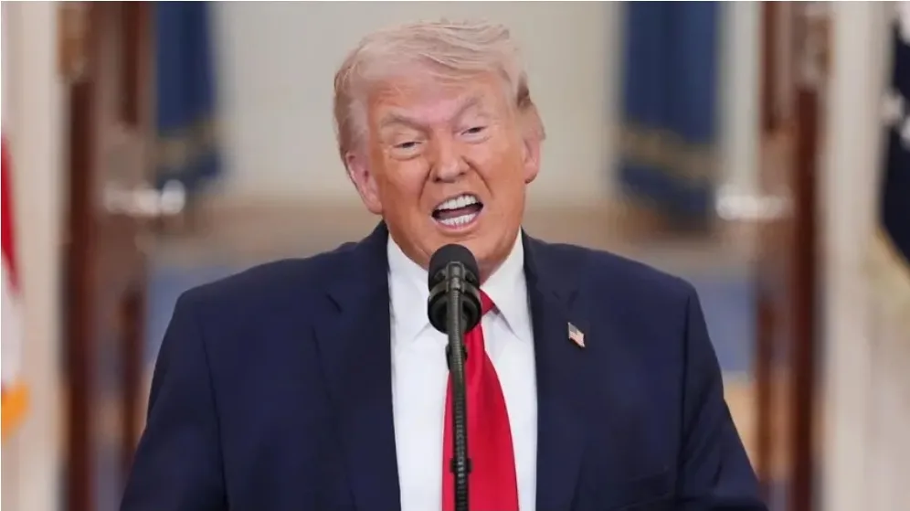 ترامب يعلن نهاية الحرب على إيران وطهران تعلن الإنتصار من تحت الرماد