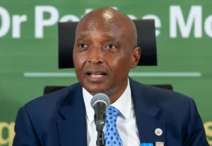 قادماً من السنغال إلى الرباط.. موتسيبي يفجّرها :   ما وقع في نهائي “كان المغرب” غير مقبول وقرار “الطاس” سيوحّد الأفارقة