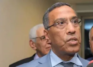 وجدة :    نقابات تفضح “التسيير العشوائي” وتلوّح بالمواجهة المفتوحة … ومخاريق يستنكر بشدة سلوكات مديرة قطاع الشباب بجهة الشرق