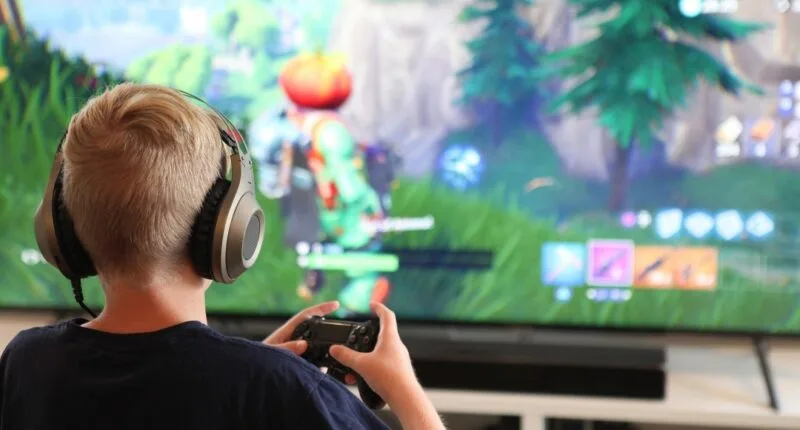 مشروع قانون لتنظيم ولوج القاصرين إلى منصات الألعاب الرقمية بين المنع والرقابة الأبوية