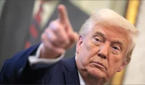 ترامب يفجّر مفاجأة: مفاوضات وشيكة مع إيران خارج باكستان وحصار عسكري خانق يطوّق طهران