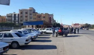 وجدة-بركان :         قطاع سيارات الأجرة على صفيح ساخن مطالب بتحقيق معمق في “شبهات ريع” واختلالات التدبير