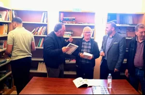 الحسيمة :    افتتاح مكتبة عمومية بجماعة بني عمارت لتعزيز الفعل الثقافي وتشجيع القراءة