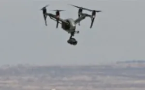 وجدة :    عمليات نوعية للدرك الملكي ببني درار وبني خالد تكشف شبكات تهريب المخدرات عبر “الدرون” نحو الجزائر