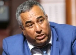 ولادكم في الراحة وولادنا في الظلام … نائب يفتح النار على وزراء حكومة أخنوش بسبب الساعة الإضافية