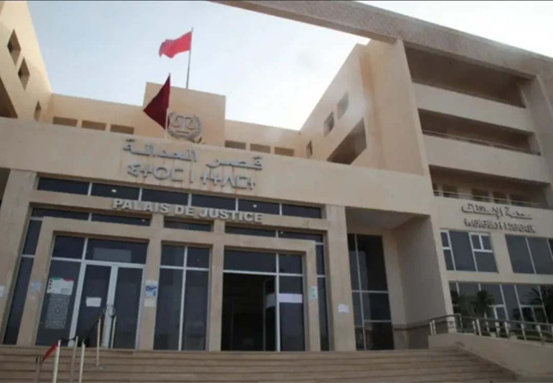 وجدة :     فضيحة الاستيلاء على أموال ومساكن جمعية سكنية يثير خلافات بين المقاول المومني والحداد برمضان وتطورات قضائية متسارعة