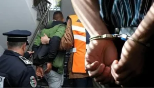 ميناء طنجة المتوسط .. سقوط شحنة ضخمة من “الإكستازي” داخل سيارة وتفكيك محاولة تهريب دولية