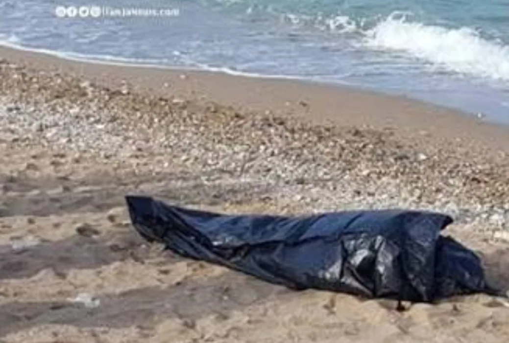 الفنيدق :   البحر يلفظ جثة مهاجر جزائري بعد محاولة عبور نحو سبتة