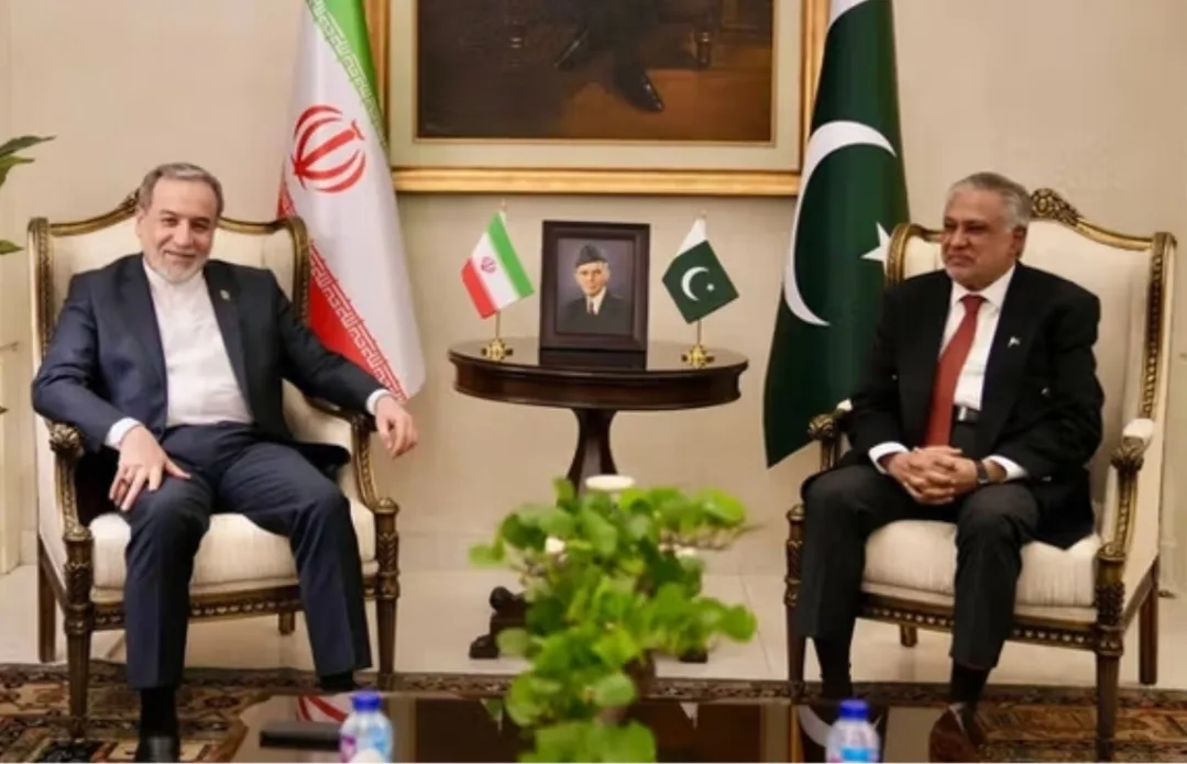 عودة وزير الخارجية الإيراني إلى باكستان وسط تصعيد إقليمي متسارع