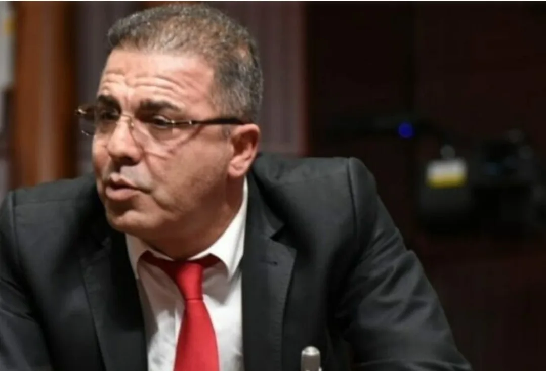 طنجة :    بني مكادة بين ضغط التهميش و”تجاوزات الخطاب السياسي” … حين يضيع ترتيب الأولويات