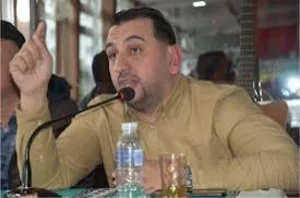 الحسيمة :    قطاع المقاهي والمطاعم .. عضو غرفة التجارة والصناعة والخدمات بجهة الشمال يوجه اتهامات بـ”الفوضى المؤسساتية”